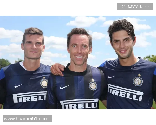 足球球星球衣的文化象征与商业价值探析